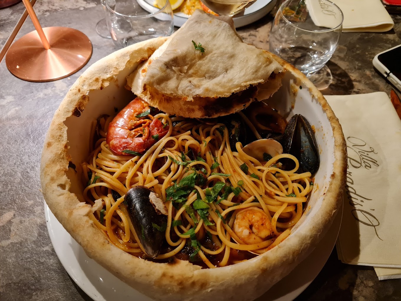 Linguine Paradis’O aux fruits de mer, en cocotte lutée